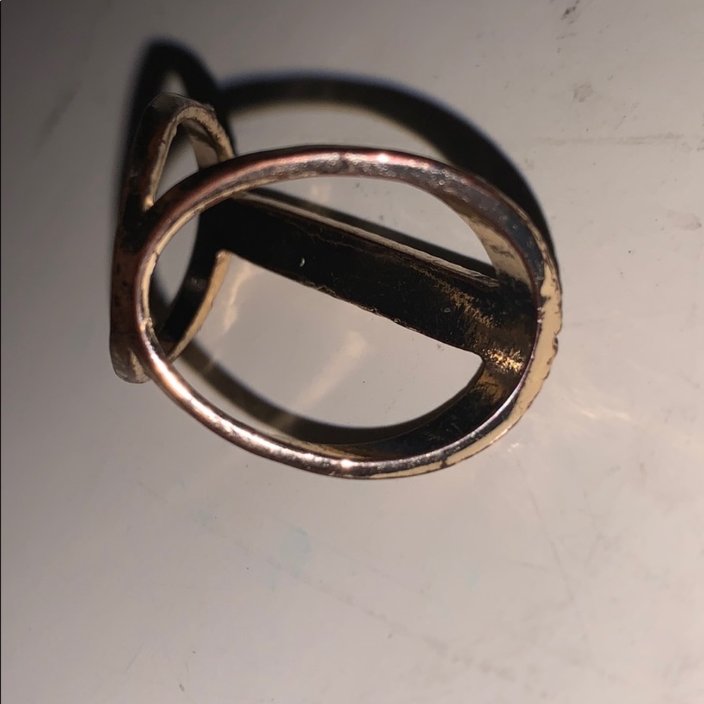 ring - Picture 3 of 4